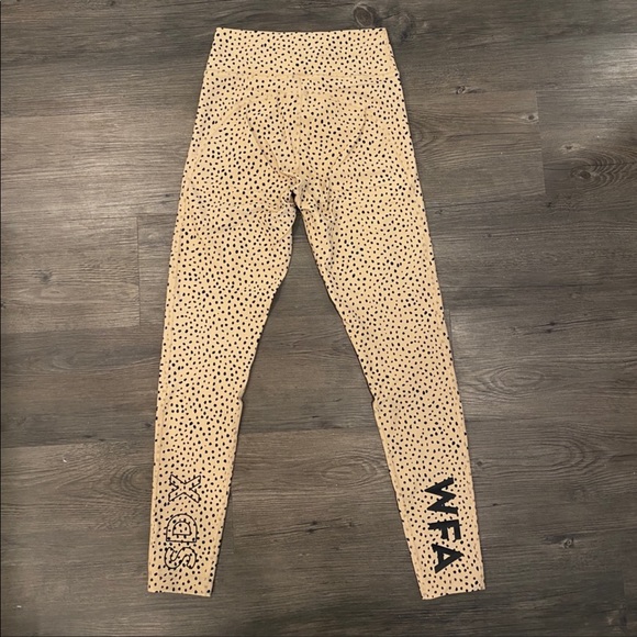 Sarah's Day X White Fox Active Speckle Leggings - Picture 5 of 16
